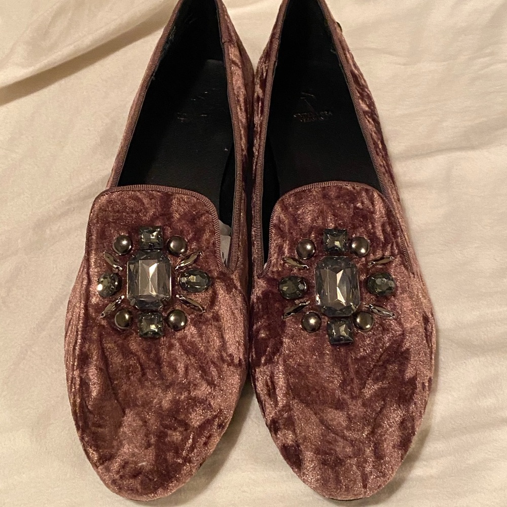 Vera Wang Flats, BRAND NEW